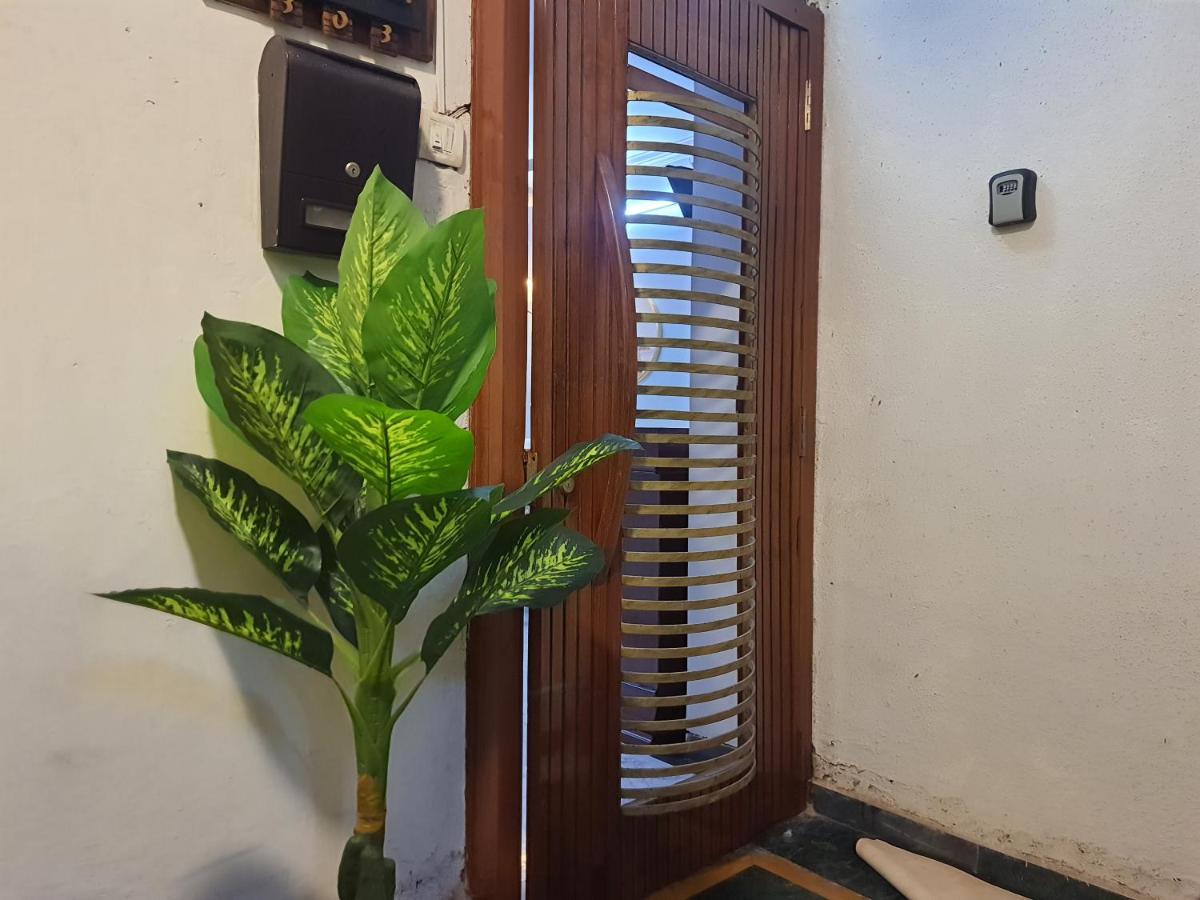 Osi Apartments Perry Cross Bandra West Mumbai  Buitenkant foto
